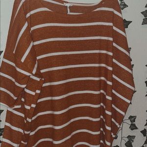 Super cute, size XL fits like a 2X